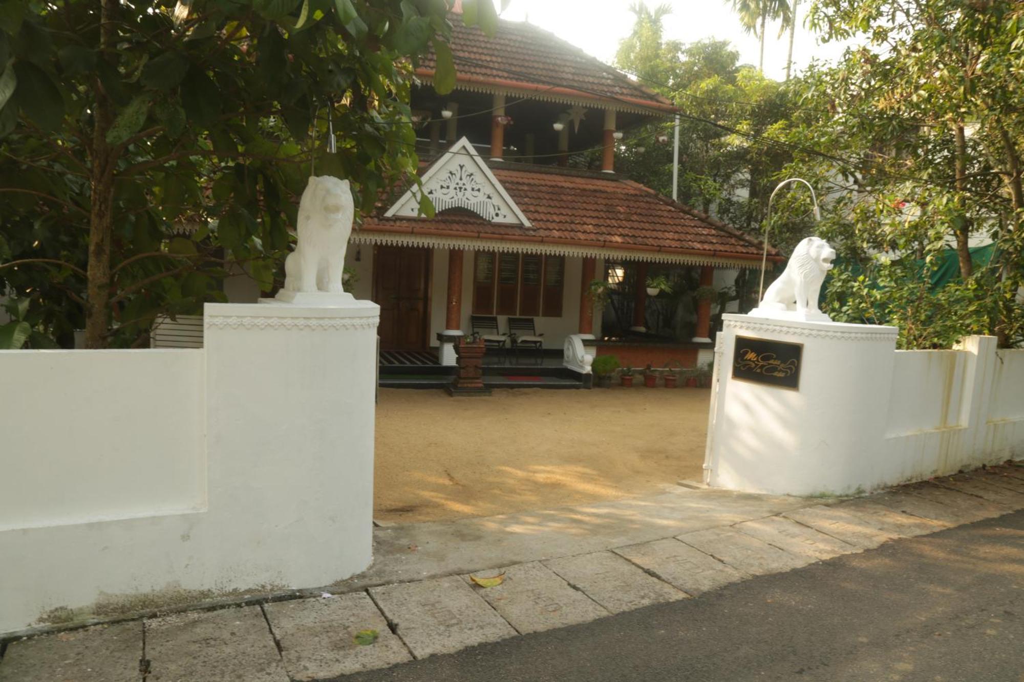 Mi Casa Tu Casa Apartment Kochi Luaran gambar